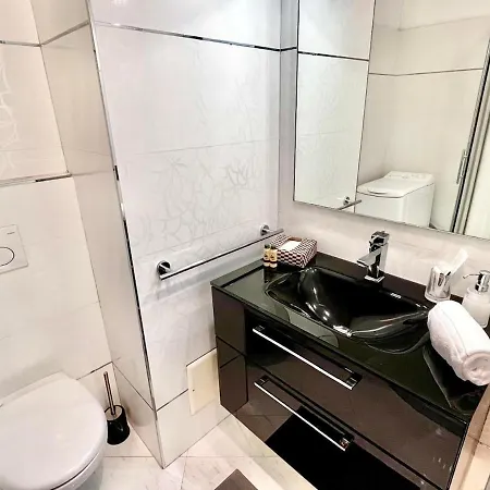 Seafront With Separate Bedroom Apartment Menton